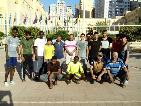 معسكر الوافدين بالإسكندرية يواصل نشاطه الثقافي والرياضي