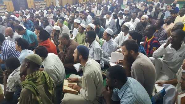 مدن البعوث الإسلامية تبدأ قراءة الكتب الحديثية بصفة دائمة على أيدي محدثي الأمة